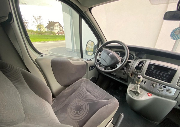 Renault Trafic cena 36500 przebieg: 343000, rok produkcji 2006 z Złocieniec małe 137